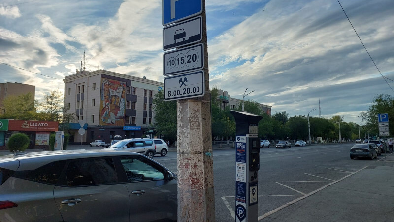 Абонементы и новые способы оплаты: что ждёт парковки в Алматы и Астане