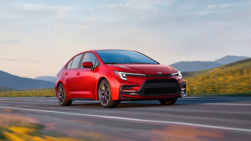 Toyota представила специальную Corolla к 60-летию модели - что изменилось