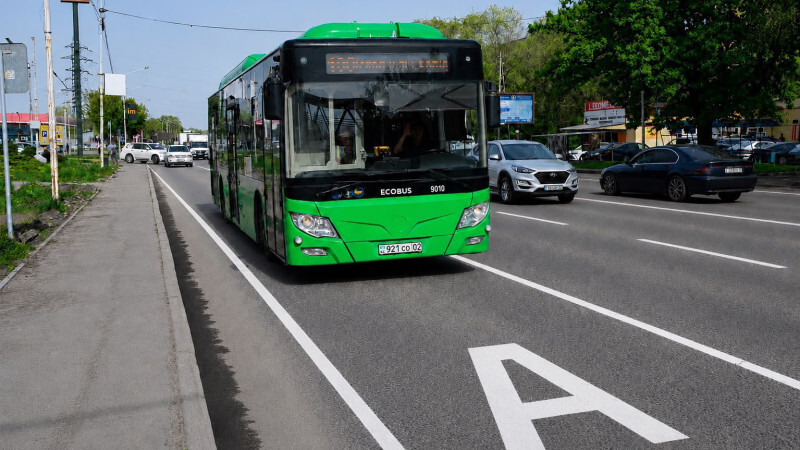 Автобусы и троллейбусы изменят схему движения в Алматы на один день