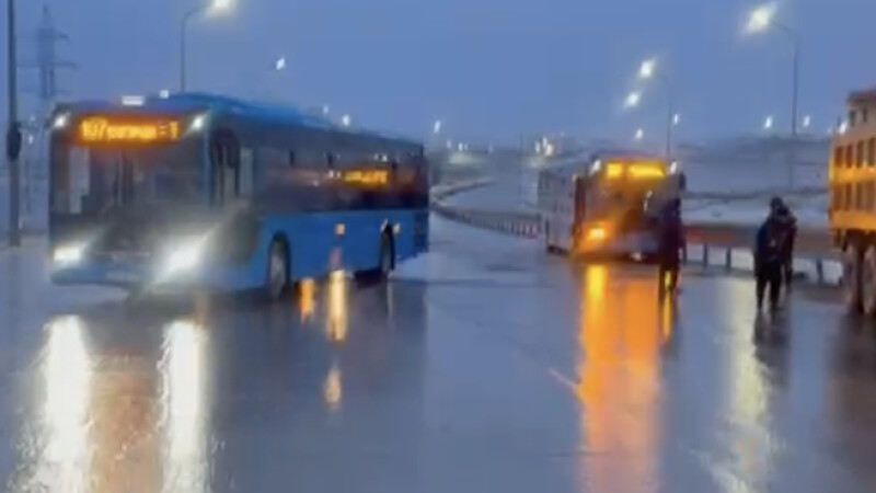 Трассу Астана – Караганда закрыли из-за гололёда, Аренда авто Алматы | naprokat.kz