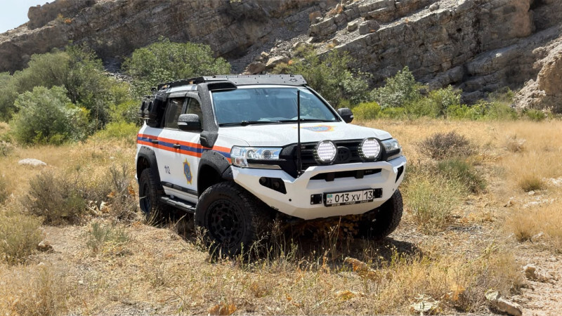 Казахстанских спасателей пересадили на “заряженный“ Land Cruiser - что о нём известно