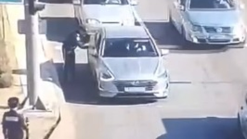 Водителя с долгом в 15 миллионов тенге поймали в Шымкенте