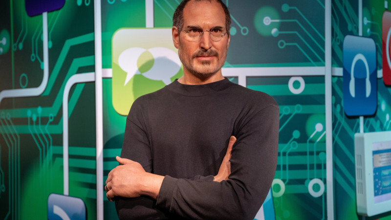 Интересные факты: Стив Джобс легально ездил на Mercedes без номеров Интересные факты: Стив Джобс легально ездил на Mercedes без номеров, Аренда авто Алматы | naprokat.kz