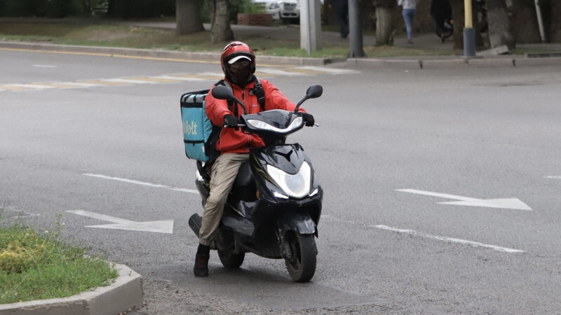 Нужно ли платить налог на мопеды в Казахстане: официальный ответ, Аренда авто Алматы | naprokat.kz