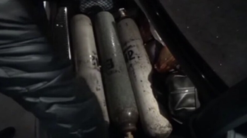 Казахстанцев с “веселящим газом“ поймали по пути в Бурабай