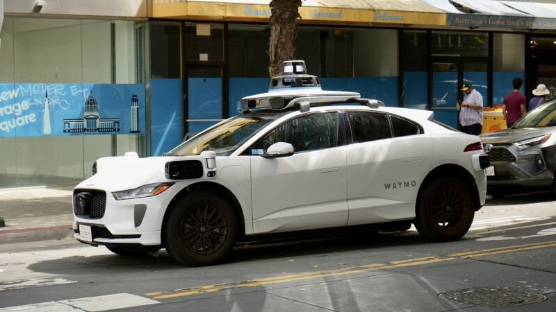 Беспилотное такси сбило ребенка возле школы в США, Аренда авто Алматы | naprokat.kz