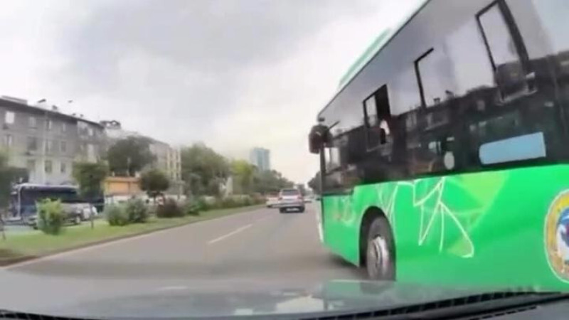 Водителя автобуса наказали в Алматы после видео в соцсетях, Аренда авто Алматы | naprokat.kz