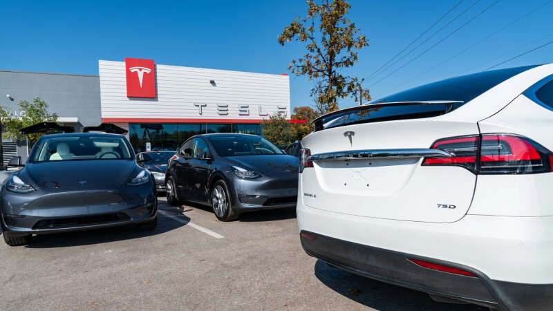 В США назвали предварительную причину смертельного ДТП с Tesla